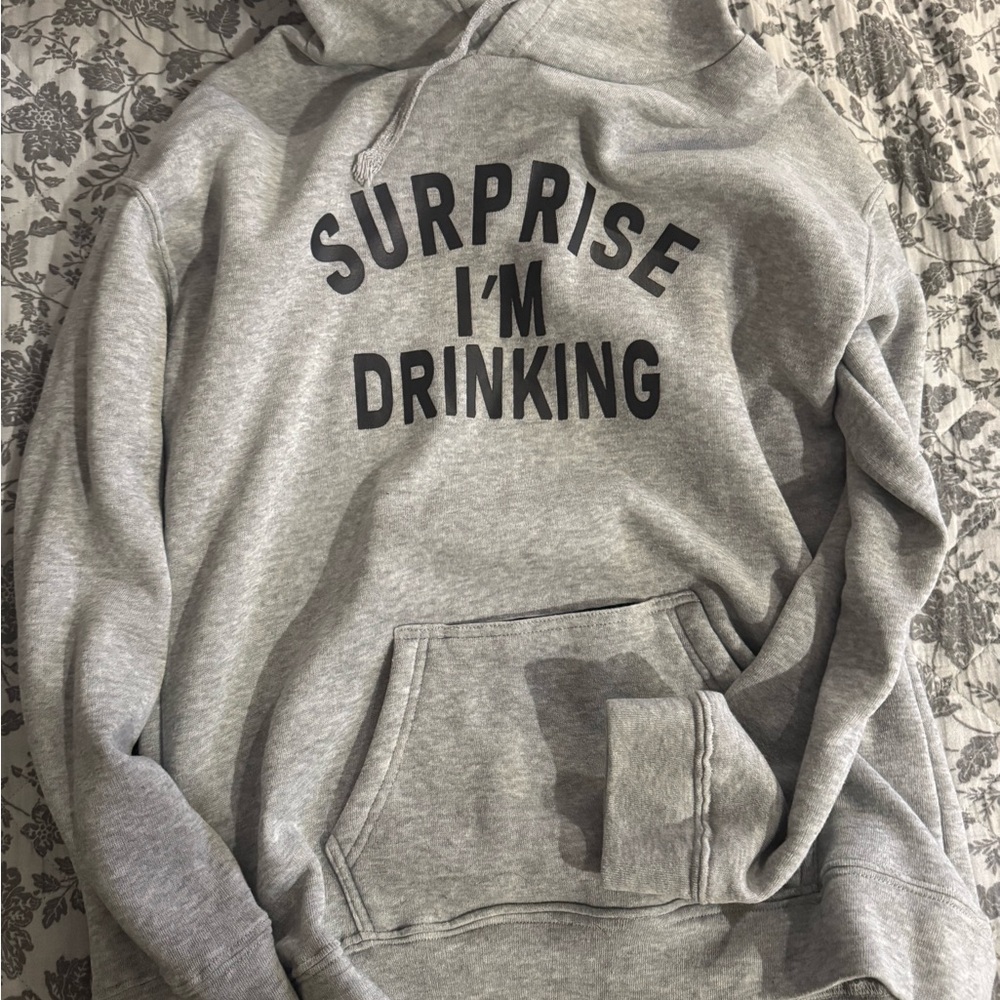 Heather gray Hoodie with Fun Print -holds can